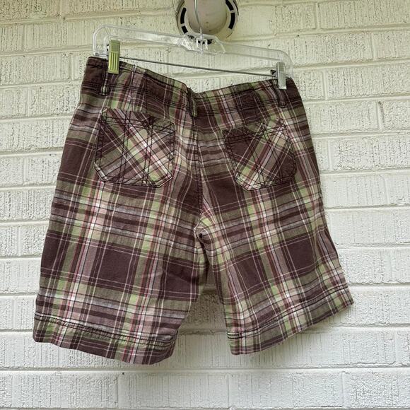 Maurices Y2K Plaid Bermuda Shorts - Picture 2 of 4